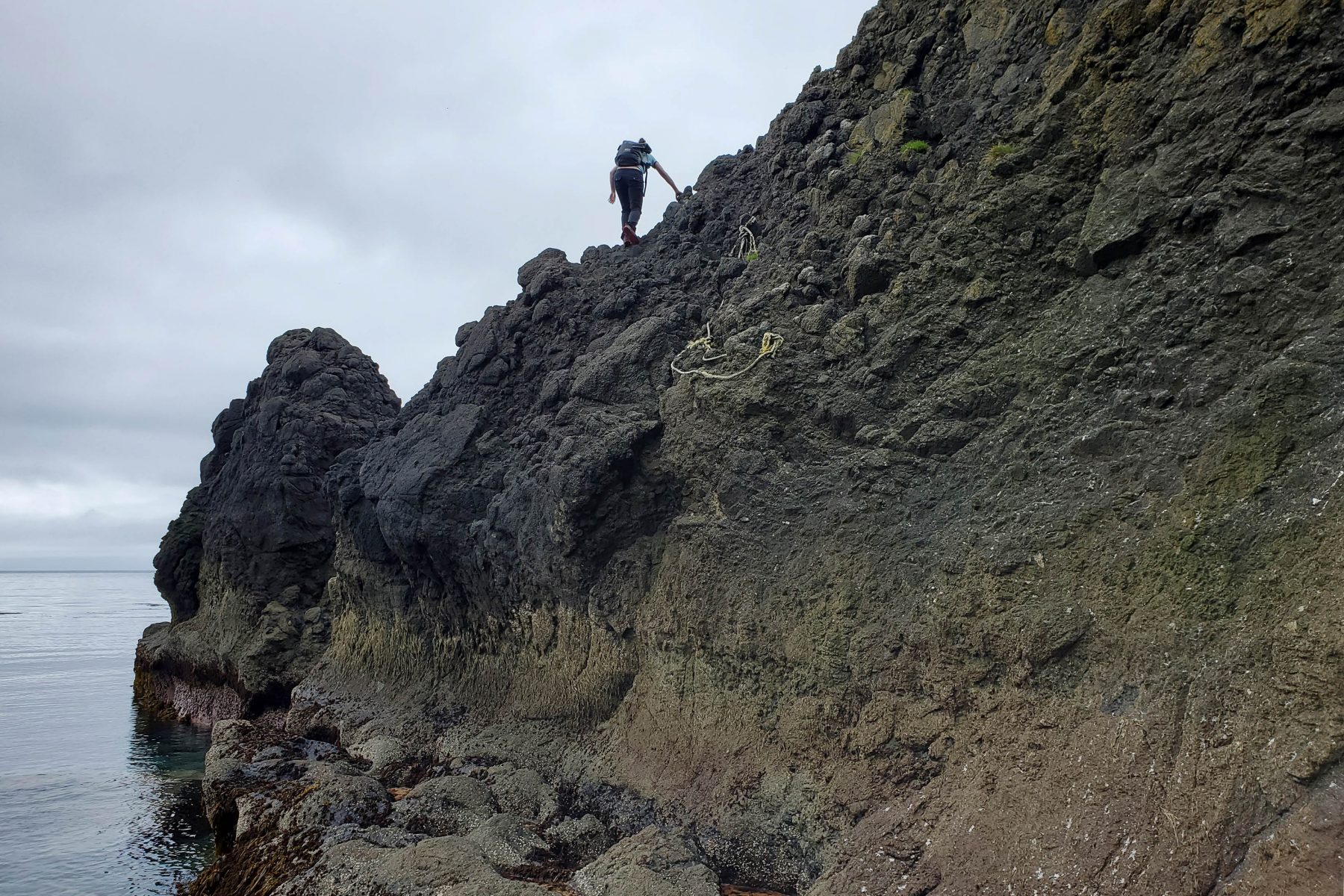 Headlands betweeen Horseshoe Bay and the Adak hot springs